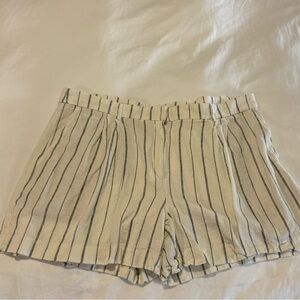 Old Navy Linen Shorts